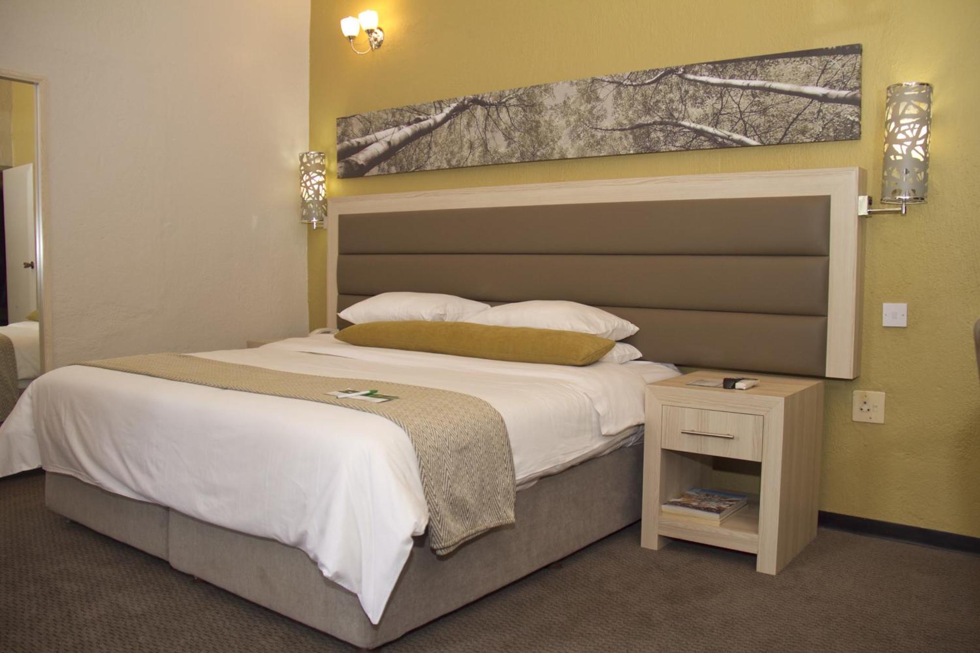 Cresta Marang Gardens Hotel Франсистаун Номер фото