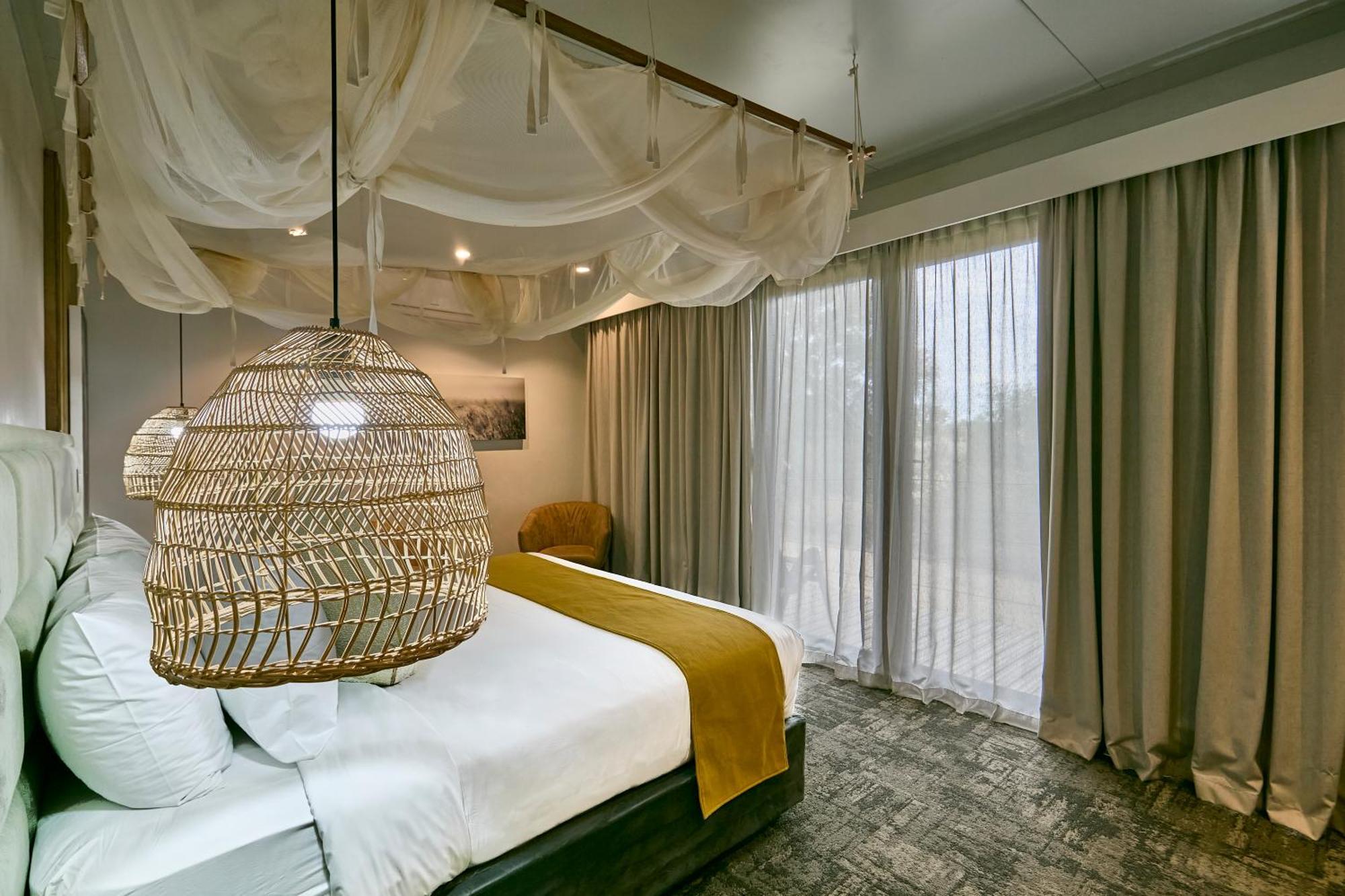 Cresta Marang Gardens Hotel Франсистаун Экстерьер фото